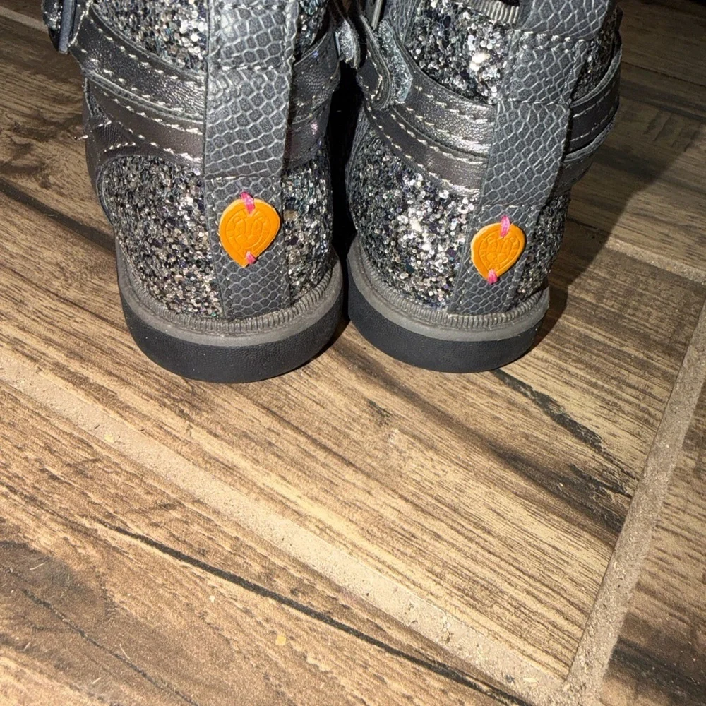 Step & Stride Harper Glitter Gray Booties Toddler Girl 6.5 For Wide Feet